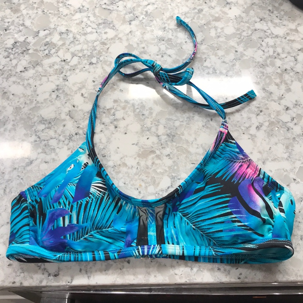 So swimsuit top. Small. Padded. Blue.